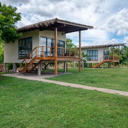 Niketh Villa Komari Arugambay المظهر الخارجي الصورة