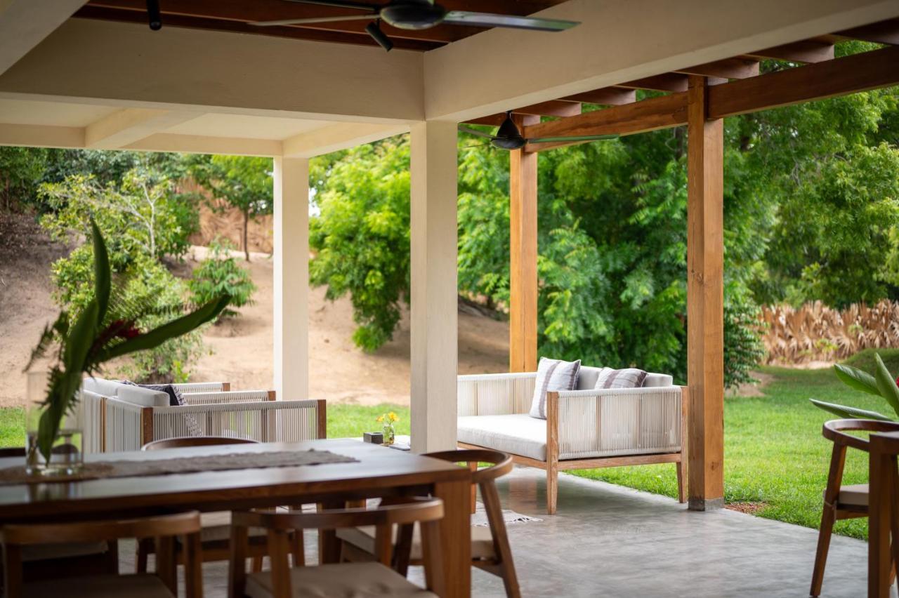 Niketh Villa Komari Arugambay المظهر الخارجي الصورة